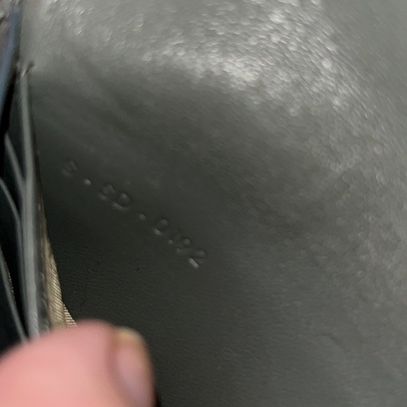 💚💙💚VINTAGE AUTHENTIC CELINE LEATHER WALLET 💚💙💚 - Picture 4 of 10